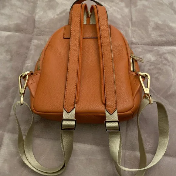 NEW Michael Kors Leather Backpack/Purse - Picture 2 of 6